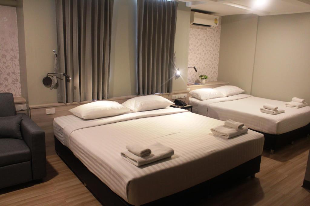 Ywca Hotel Bangkok Esterno foto